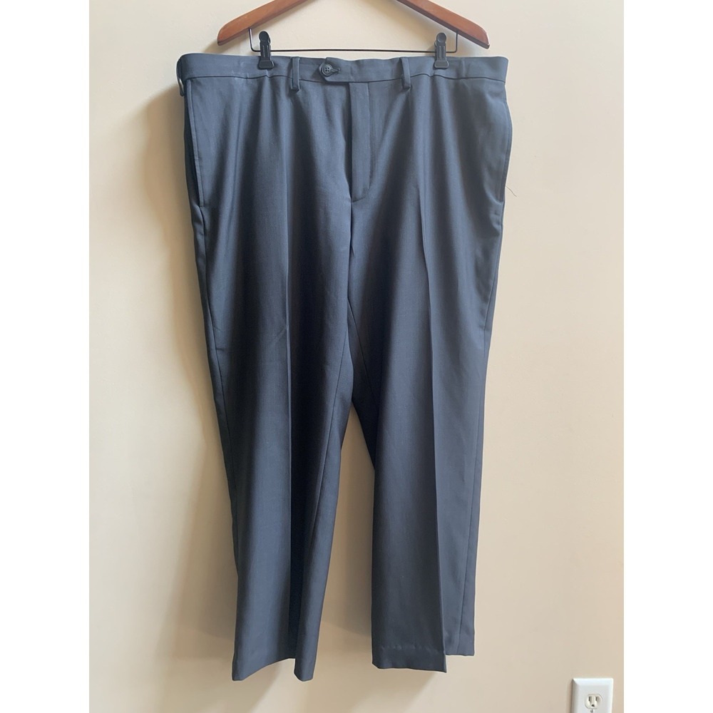 Haggar Premium Comfort men's Dress Pants Classic Fit. Size 42x27.5 Dark gray